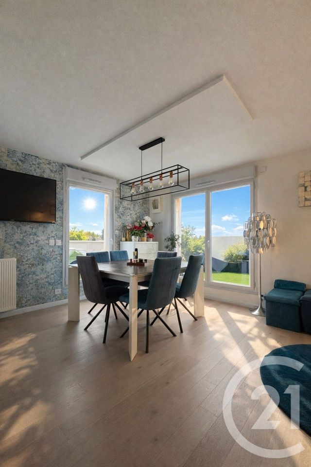 Appartement F3 à vendre - 3 pièces - 72.7 m2 - ERAGNY SUR OISE - 95 - ILE-DE-FRANCE - Century 21 Osmose
