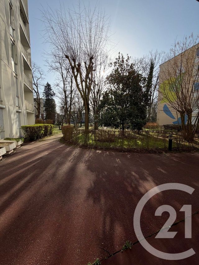 Appartement F6 à vendre - 6 pièces - 95.51 m2 - CERGY - 95 - ILE-DE-FRANCE - Century 21 Osmose