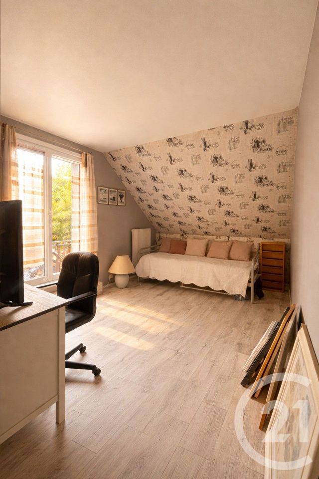 Appartement F5 à vendre - 5 pièces - 104.66 m2 - ERAGNY SUR OISE - 95 - ILE-DE-FRANCE - Century 21 Osmose