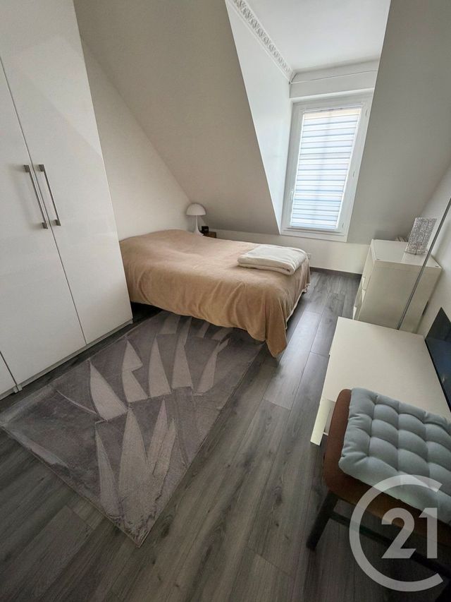 Appartement Duplex à vendre - 5 pièces - 95.29 m2 - CERGY - 95 - ILE-DE-FRANCE - Century 21 Osmose