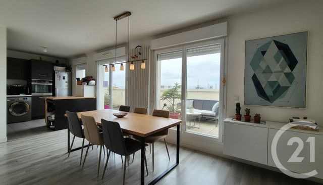Appartement F4 à vendre - 4 pièces - 89.4 m2 - CERGY - 95 - ILE-DE-FRANCE - Century 21 Osmose