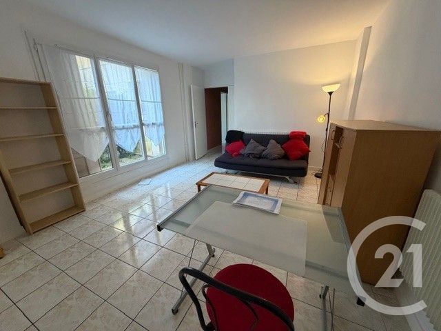 Appartement F2 à vendre - 2 pièces - 49.23 m2 - CERGY - 95 - ILE-DE-FRANCE - Century 21 Osmose