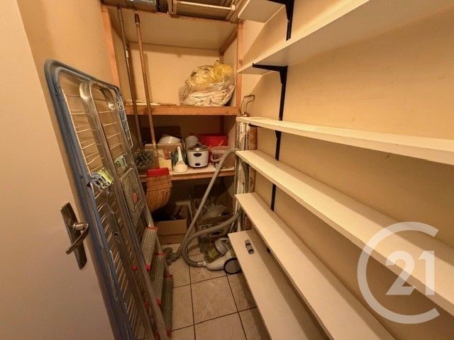 Appartement F2 à vendre - 2 pièces - 49.23 m2 - CERGY - 95 - ILE-DE-FRANCE - Century 21 Osmose