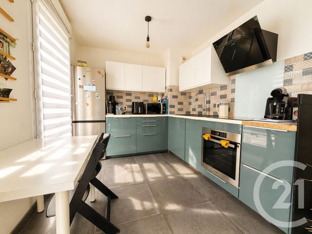 Appartement F4 à vendre - 4 pièces - 78.89 m2 - ERAGNY SUR OISE - 95 - ILE-DE-FRANCE - Century 21 Osmose