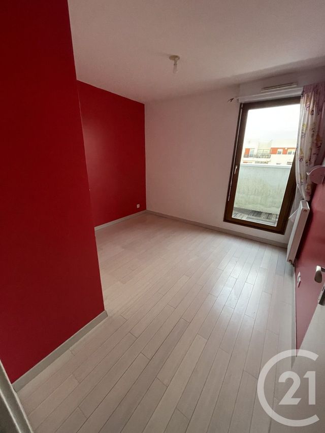 Appartement F3 à vendre - 3 pièces - 61.07 m2 - CERGY - 95 - ILE-DE-FRANCE - Century 21 Osmose