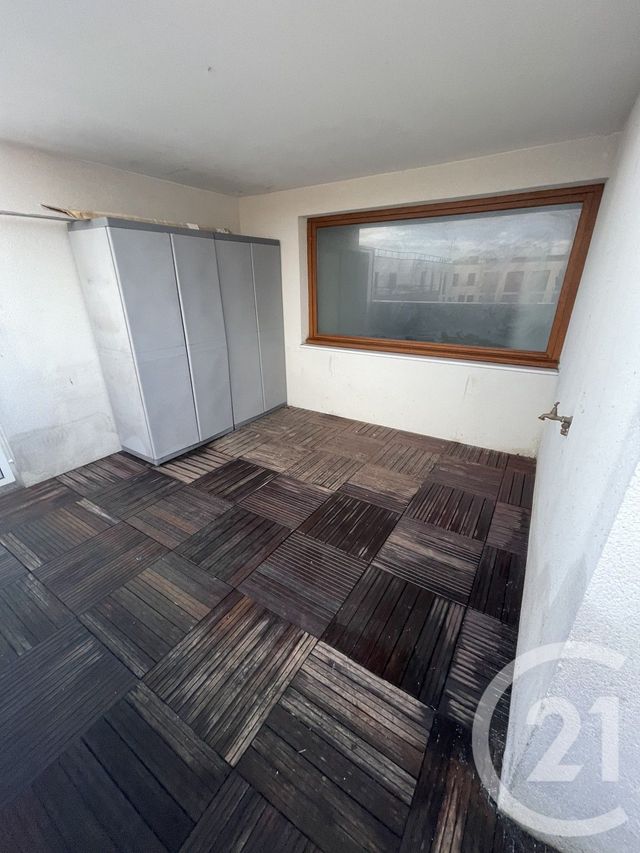 Appartement F3 à vendre - 3 pièces - 61.07 m2 - CERGY - 95 - ILE-DE-FRANCE - Century 21 Osmose