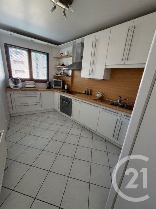 Appartement F5 à vendre - 5 pièces - 89.88 m2 - CERGY - 95 - ILE-DE-FRANCE - Century 21 Osmose