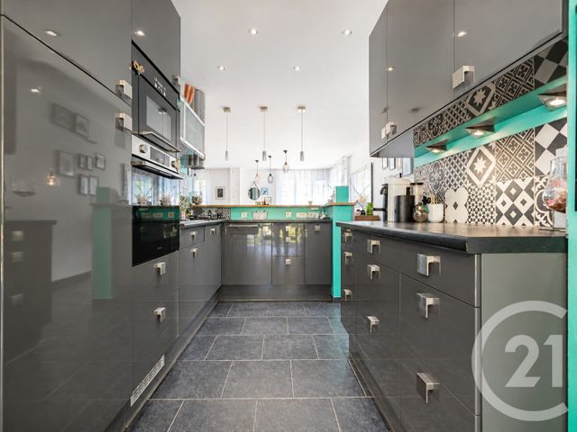 maison à vendre - 8 pièces - 181.0 m2 - VAUREAL - 95 - ILE-DE-FRANCE - Century 21 Osmose