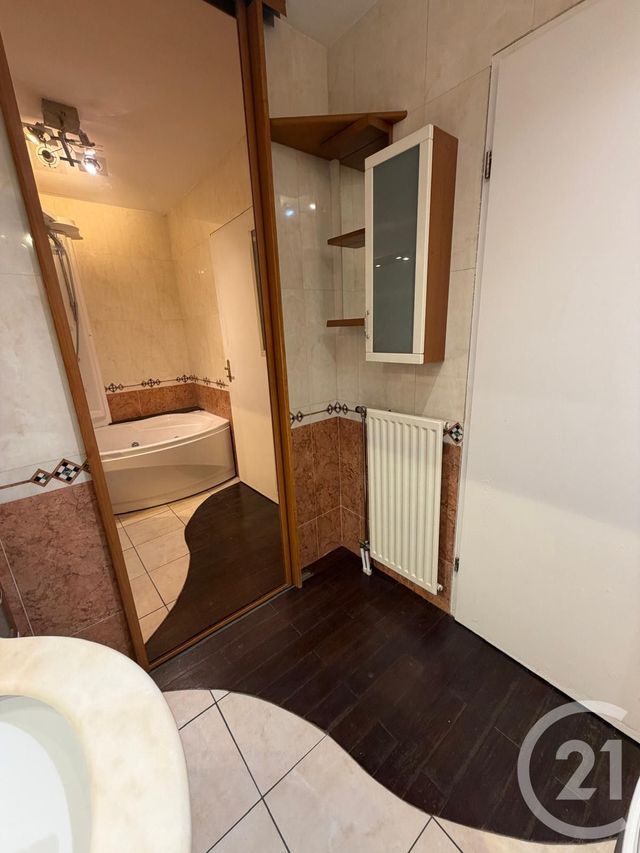 Appartement F4 à vendre - 4 pièces - 75.9 m2 - CERGY - 95 - ILE-DE-FRANCE - Century 21 Osmose