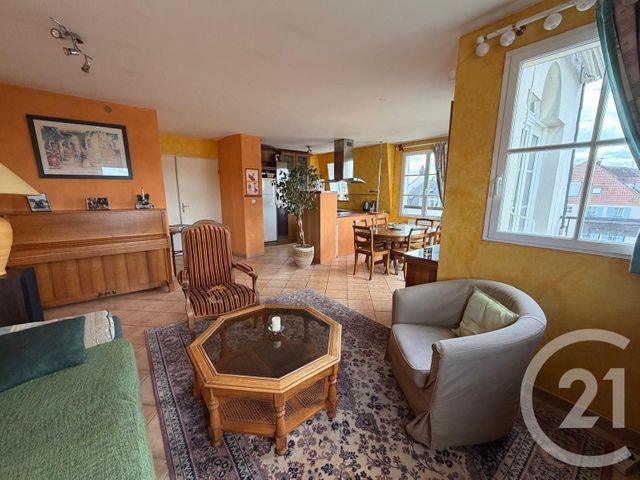 Appartement F4 à vendre - 4 pièces - 75.9 m2 - CERGY - 95 - ILE-DE-FRANCE - Century 21 Osmose