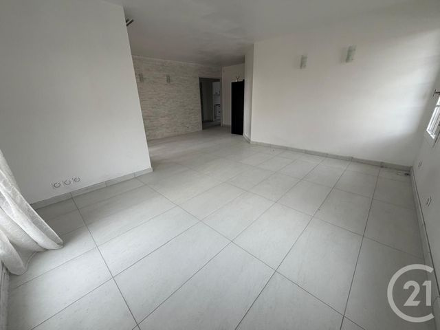 Appartement à vendre - 4 pièces - 87.02 m2 - CERGY - 95 - ILE-DE-FRANCE - Century 21 Osmose