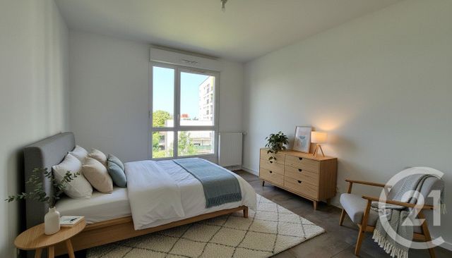 Appartement F4 à vendre - 4 pièces - 78.21 m2 - CERGY - 95 - ILE-DE-FRANCE - Century 21 Osmose