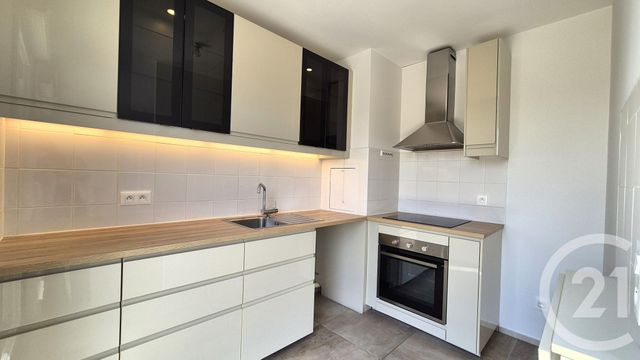 Appartement F4 à vendre - 4 pièces - 78.21 m2 - CERGY - 95 - ILE-DE-FRANCE - Century 21 Osmose