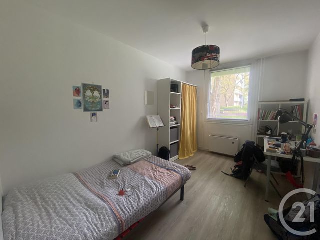 Appartement F4 à vendre - 4 pièces - 80.92 m2 - CERGY - 95 - ILE-DE-FRANCE - Century 21 Osmose