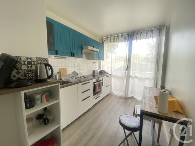 Appartement F4 à vendre - 4 pièces - 80.92 m2 - CERGY - 95 - ILE-DE-FRANCE - Century 21 Osmose