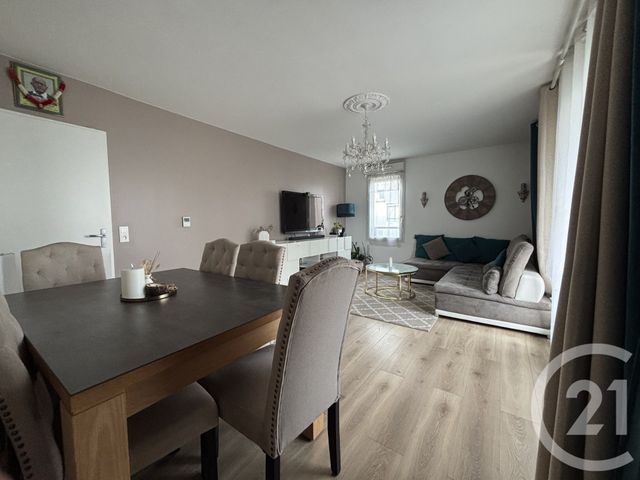 Appartement F3 à vendre - 3 pièces - 69.2 m2 - ERAGNY SUR OISE - 95 - ILE-DE-FRANCE - Century 21 Osmose