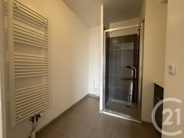 Appartement F2 à vendre - 3 pièces - 46.23 m2 - ERAGNY SUR OISE - 95 - ILE-DE-FRANCE - Century 21 Osmose