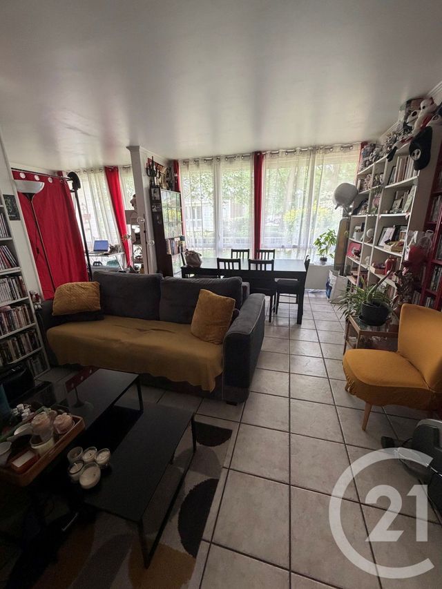 Appartement F4 à vendre - 4 pièces - 81.11 m2 - CERGY - 95 - ILE-DE-FRANCE - Century 21 Osmose