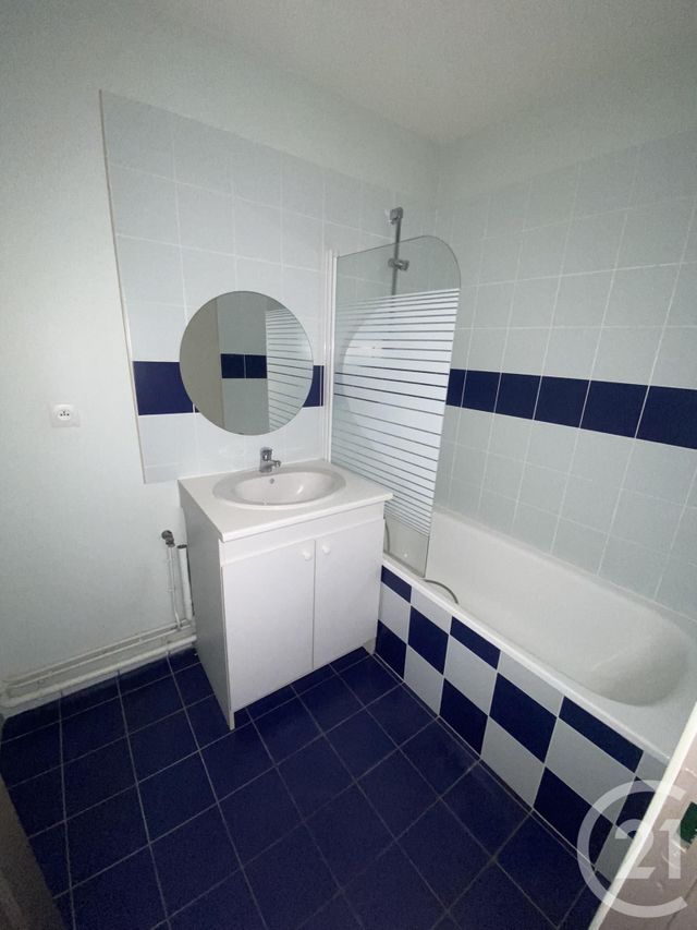 Appartement F2 à louer - 2 pièces - 46.0 m2 - CONFLANS STE HONORINE - 78 - ILE-DE-FRANCE - Century 21 Osmose