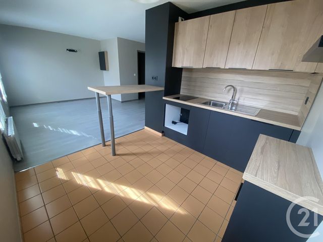 Appartement F2 à louer - 2 pièces - 46.0 m2 - CONFLANS STE HONORINE - 78 - ILE-DE-FRANCE - Century 21 Osmose