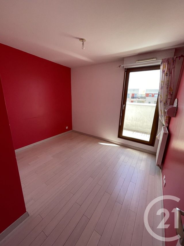 Appartement F3 à vendre - 3 pièces - 61.07 m2 - CERGY - 95 - ILE-DE-FRANCE - Century 21 Osmose