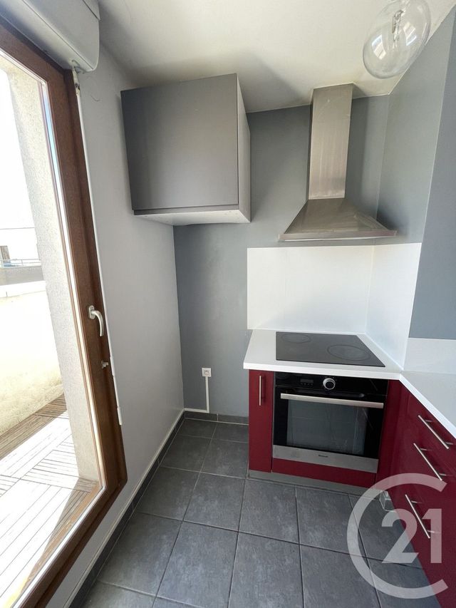 Appartement F3 à vendre - 3 pièces - 61.07 m2 - CERGY - 95 - ILE-DE-FRANCE - Century 21 Osmose
