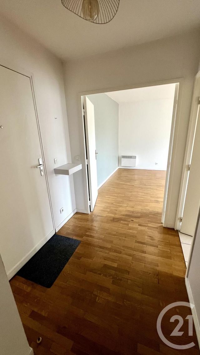 Appartement F3 à vendre - 3 pièces - 61.27 m2 - CERGY - 95 - ILE-DE-FRANCE - Century 21 Osmose