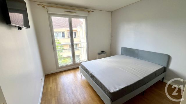 Appartement F3 à vendre - 3 pièces - 61.27 m2 - CERGY - 95 - ILE-DE-FRANCE - Century 21 Osmose