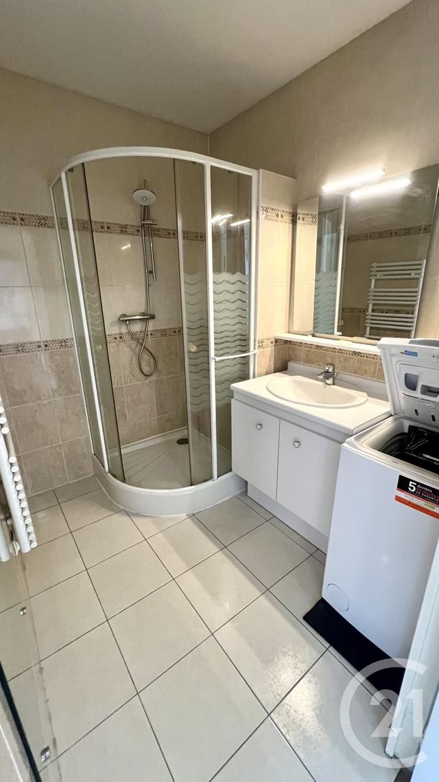 Appartement F3 à vendre - 3 pièces - 61.27 m2 - CERGY - 95 - ILE-DE-FRANCE - Century 21 Osmose