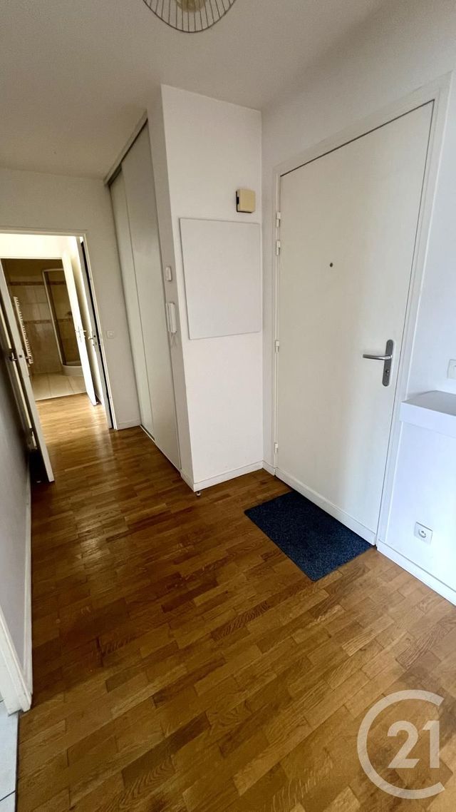 Appartement F3 à vendre - 3 pièces - 61.27 m2 - CERGY - 95 - ILE-DE-FRANCE - Century 21 Osmose