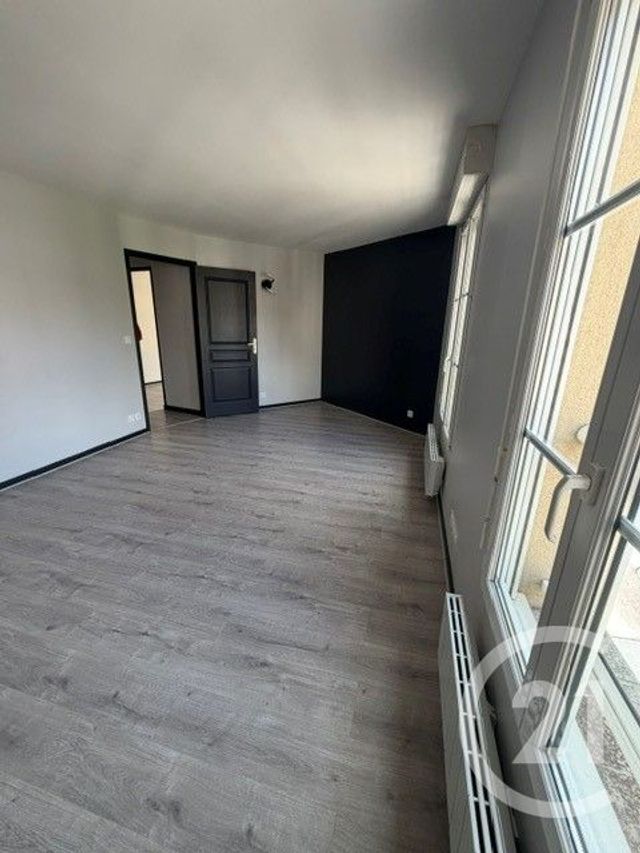 Appartement à louer - 2 pièces - 37.27 m2 - CONFLANS STE HONORINE - 78 - ILE-DE-FRANCE - Century 21 Osmose