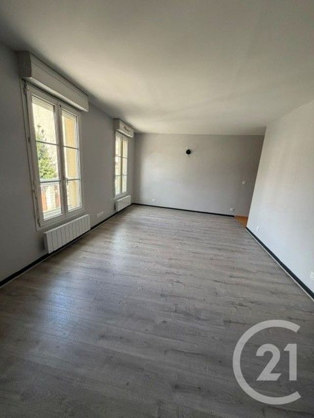 Appartement à louer - 2 pièces - 37.27 m2 - CONFLANS STE HONORINE - 78 - ILE-DE-FRANCE - Century 21 Osmose