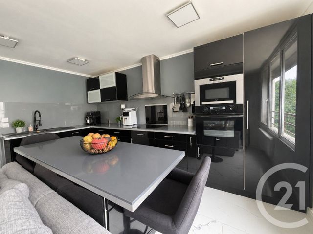 Appartement F4 à vendre - 4 pièces - 82.4 m2 - ERAGNY SUR OISE - 95 - ILE-DE-FRANCE - Century 21 Osmose
