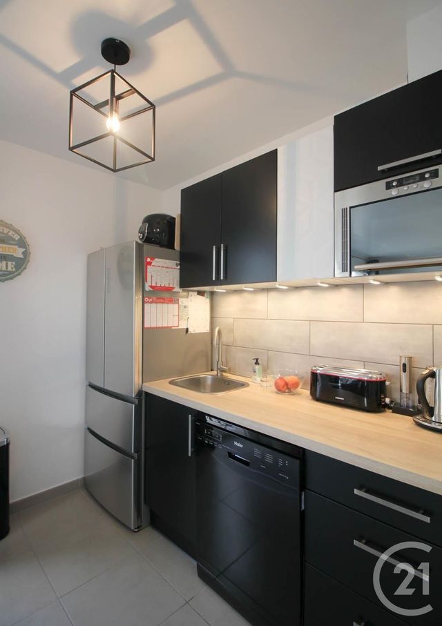 Appartement F3 à louer - 3 pièces - 59.95 m2 - CERGY - 95 - ILE-DE-FRANCE - Century 21 Osmose