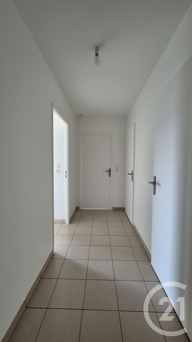 Appartement F2 à vendre - 2 pièces - 44.99 m2 - CERGY - 95 - ILE-DE-FRANCE - Century 21 Osmose