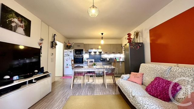 Appartement F3 à vendre - 3 pièces - 63.0 m2 - ST OUEN L AUMONE - 95 - ILE-DE-FRANCE - Century 21 Osmose