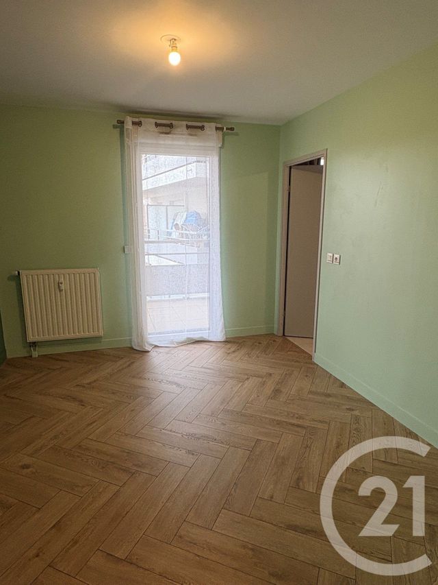 Appartement F2 à louer - 2 pièces - 46.0 m2 - CERGY - 95 - ILE-DE-FRANCE - Century 21 Osmose