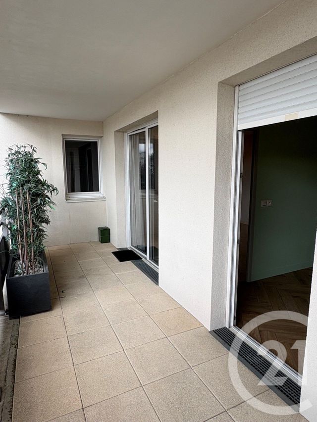 Appartement F2 à louer - 2 pièces - 46.0 m2 - CERGY - 95 - ILE-DE-FRANCE - Century 21 Osmose