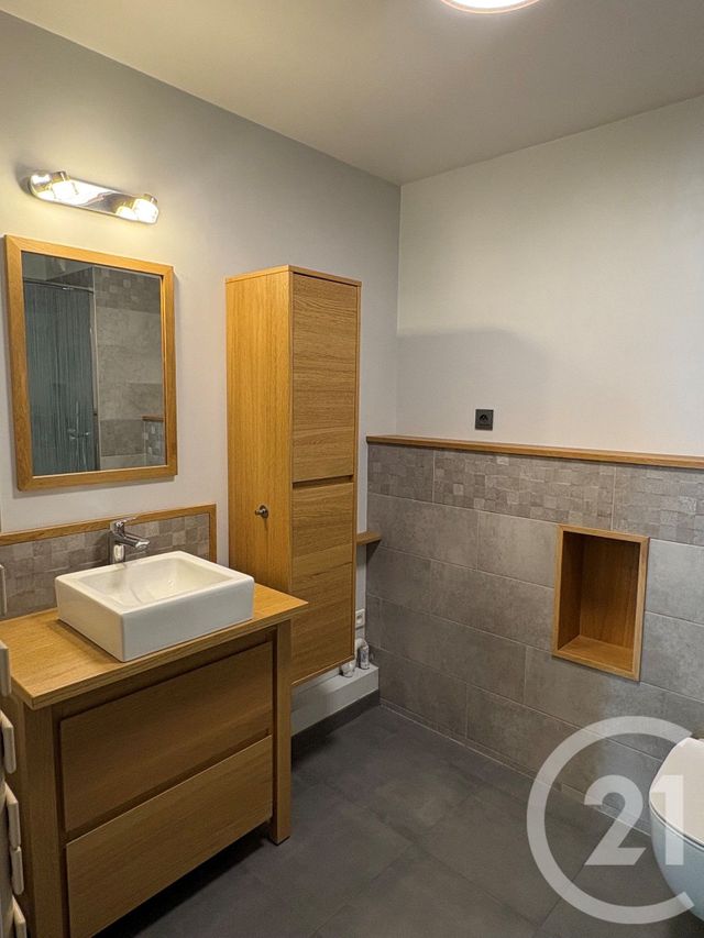 Appartement F2 à louer - 2 pièces - 46.0 m2 - CERGY - 95 - ILE-DE-FRANCE - Century 21 Osmose