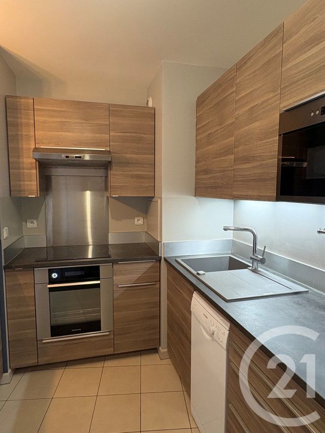 Appartement F2 à louer - 2 pièces - 46.0 m2 - CERGY - 95 - ILE-DE-FRANCE - Century 21 Osmose
