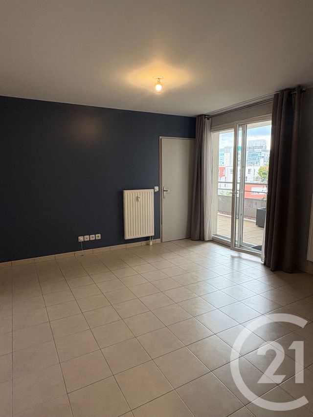 Appartement F2 à louer - 2 pièces - 46.0 m2 - CERGY - 95 - ILE-DE-FRANCE - Century 21 Osmose