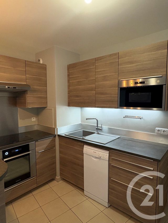 Appartement F2 à louer - 2 pièces - 46.0 m2 - CERGY - 95 - ILE-DE-FRANCE - Century 21 Osmose