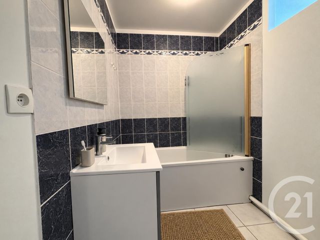 Appartement F2 à vendre - 2 pièces - 45.02 m2 - ERAGNY SUR OISE - 95 - ILE-DE-FRANCE - Century 21 Osmose