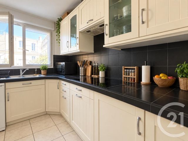 Appartement F2 à vendre - 2 pièces - 45.02 m2 - ERAGNY SUR OISE - 95 - ILE-DE-FRANCE - Century 21 Osmose