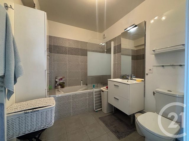 Appartement F5 à vendre - 5 pièces - 95.77 m2 - CERGY - 95 - ILE-DE-FRANCE - Century 21 Osmose