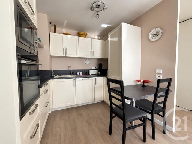 Appartement F5 à vendre - 5 pièces - 95.77 m2 - CERGY - 95 - ILE-DE-FRANCE - Century 21 Osmose