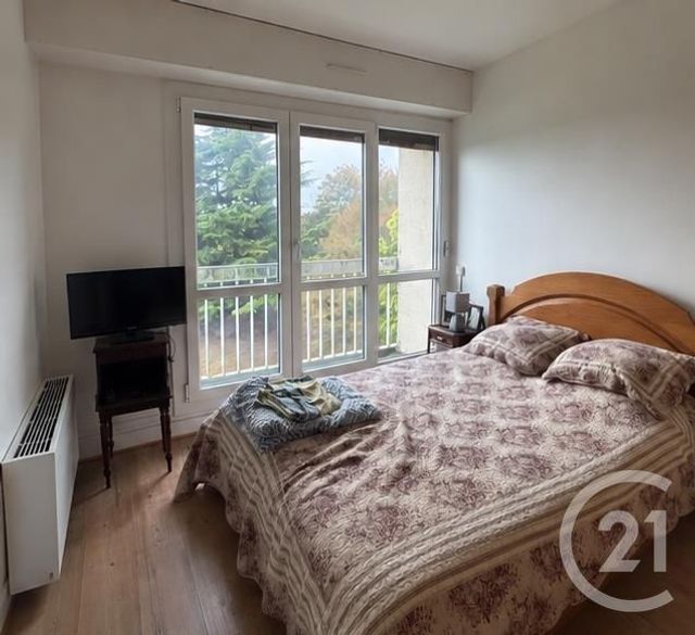 Appartement F3 à vendre - 4 pièces - 80.3 m2 - CERGY - 95 - ILE-DE-FRANCE - Century 21 Osmose