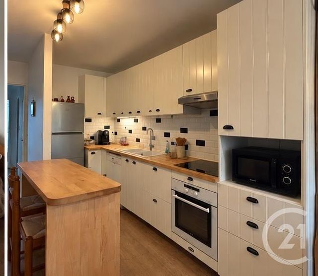 Appartement F3 à vendre - 4 pièces - 80.3 m2 - CERGY - 95 - ILE-DE-FRANCE - Century 21 Osmose