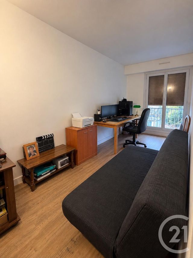 Appartement F3 à vendre - 4 pièces - 80.3 m2 - CERGY - 95 - ILE-DE-FRANCE - Century 21 Osmose