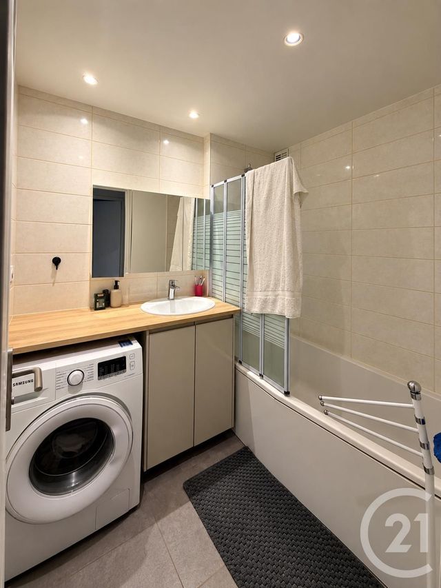 Appartement F3 à vendre - 4 pièces - 80.3 m2 - CERGY - 95 - ILE-DE-FRANCE - Century 21 Osmose
